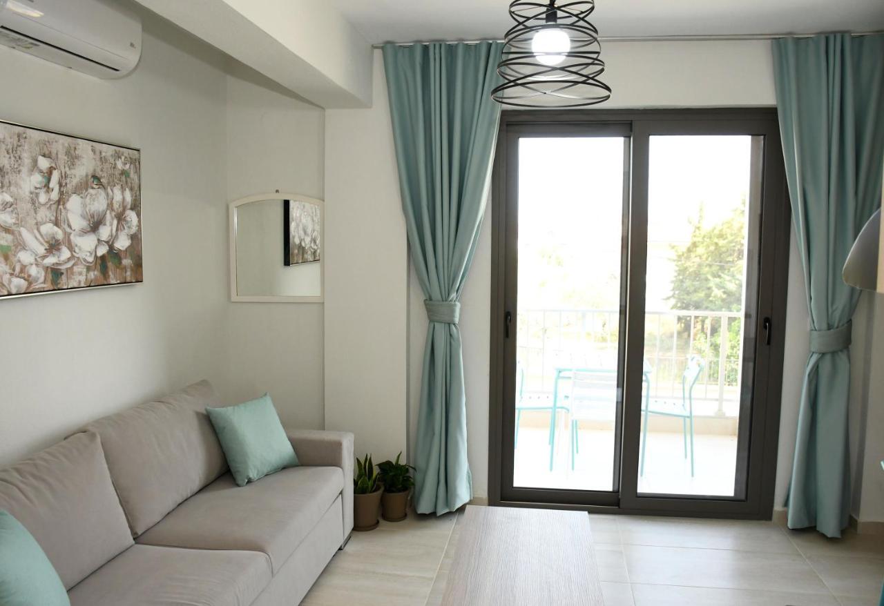 Theano Luxury Suites Nikiti Eksteriør billede