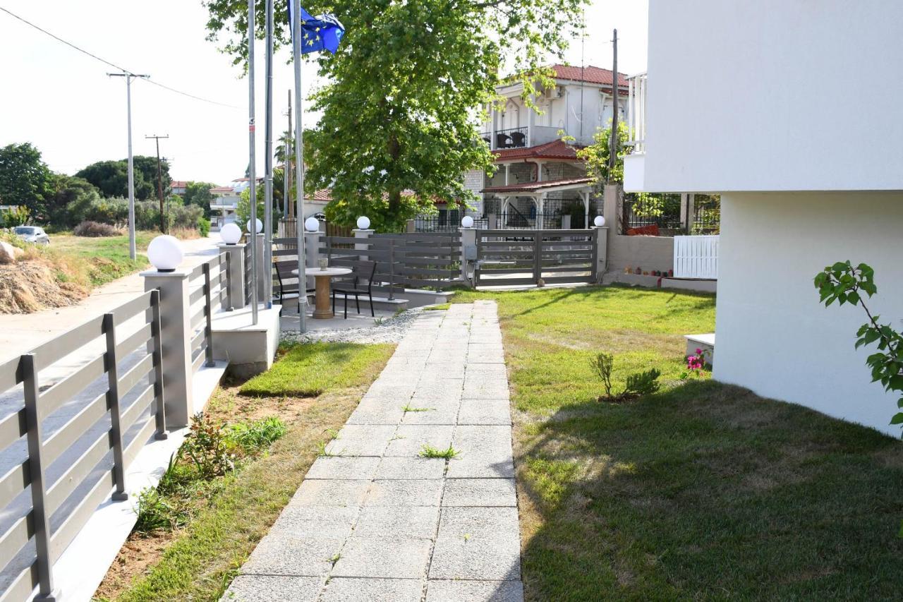 Theano Luxury Suites Nikiti Eksteriør billede