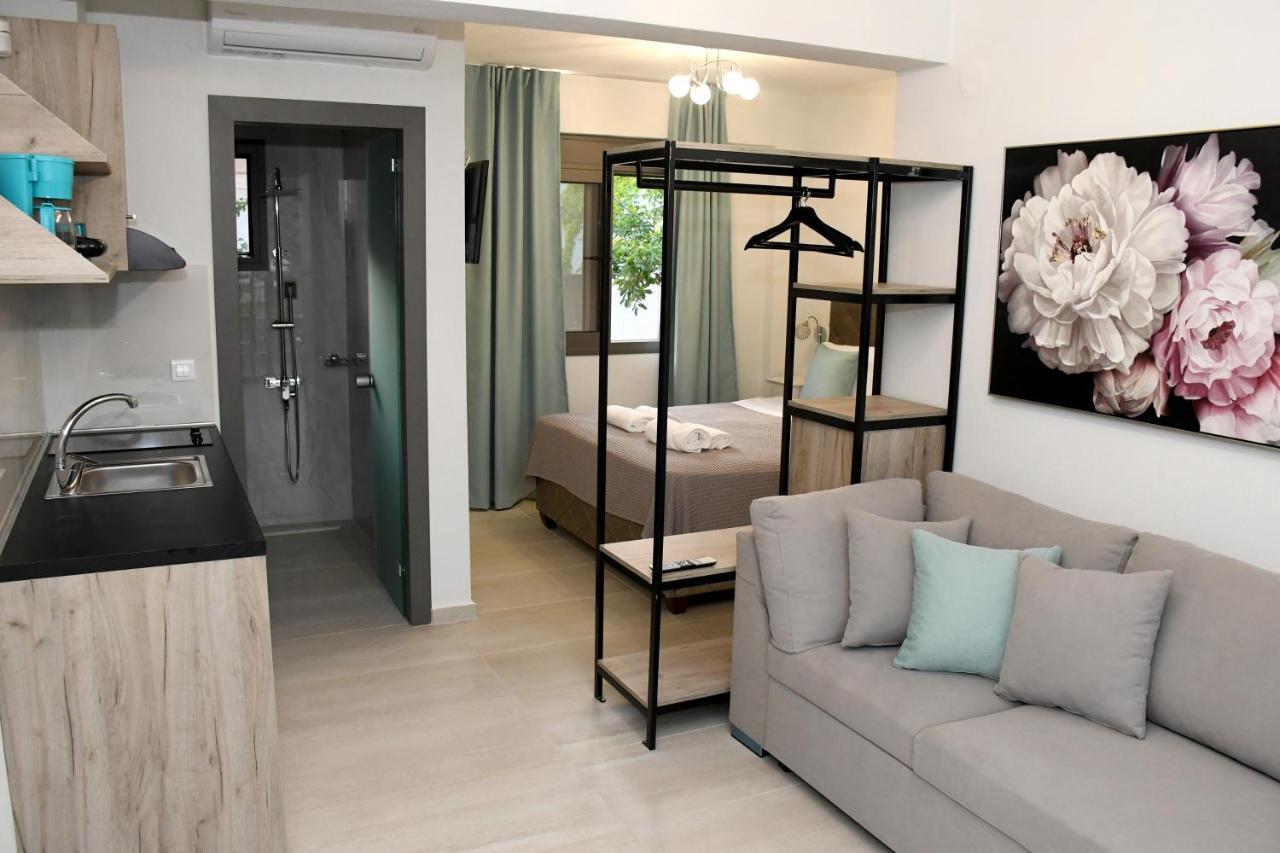 Theano Luxury Suites Nikiti Eksteriør billede